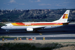 Iberia B737-4Y0 EC-GAZ MAD 04/04/1999