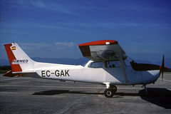 ZZZ) Airmed Cessna F172N EC-GAK GRO 01/11/2002