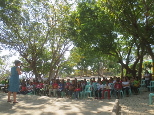 Meg addressing the crowd in Verde Island, Batangas