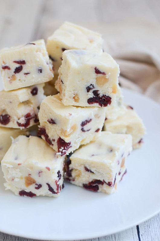 Cranberry Macadamia Nut Fudge - white chocolate fudge with dried cranberries and macadamia nuts. Perfect for cookie tins and holiday parties!