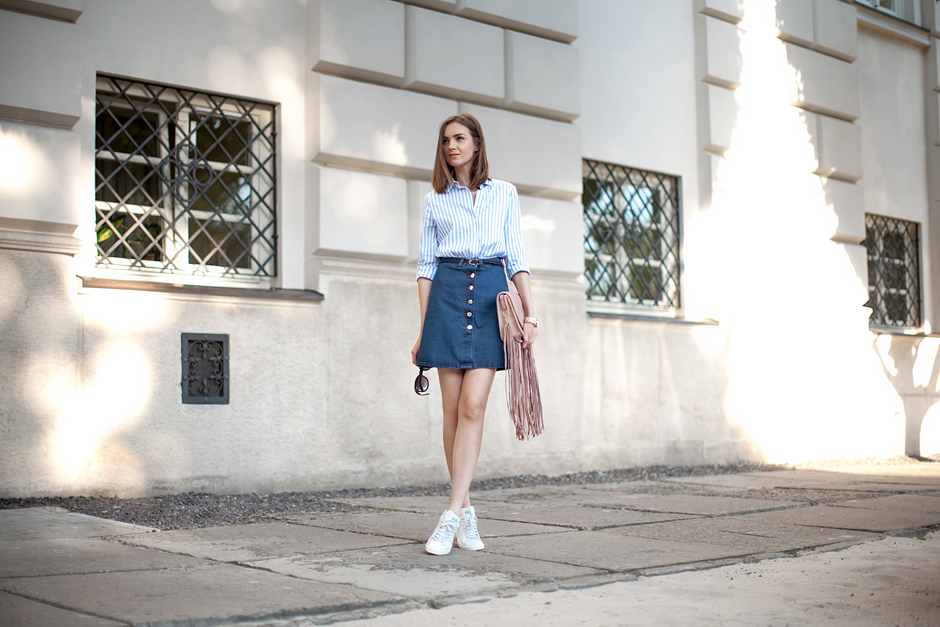 denim-skirt-with-buttons-outfit-street-style-blogger