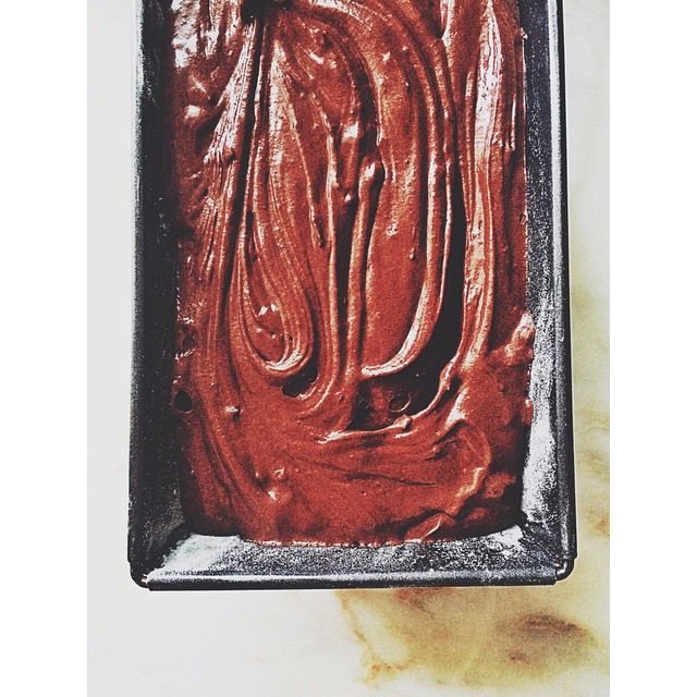 everyday chocolate cake / from magnolia bakery