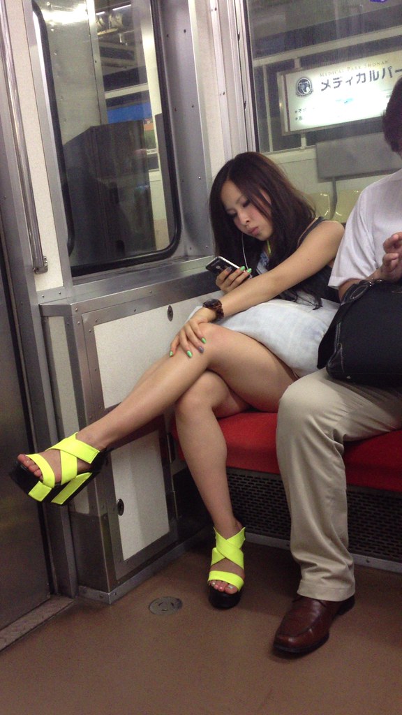 On The Train Japanese Girls Snap 1 Kana Hata Flickr