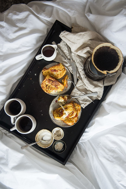 breakfast in bed // bacon & cheese stuffed french toast
