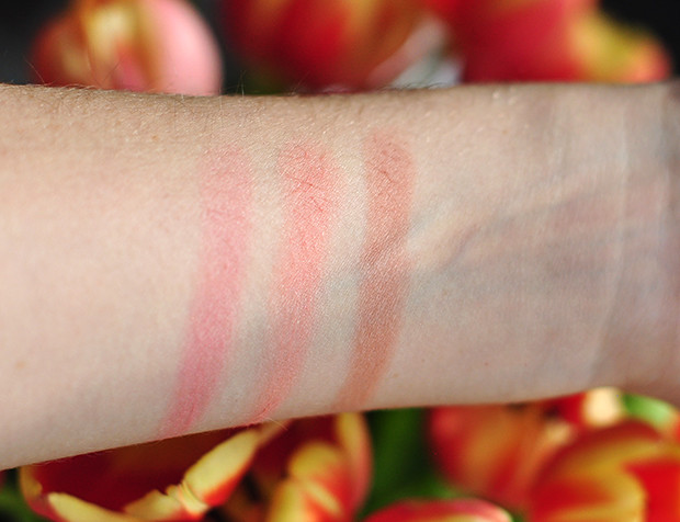 stylelab-beauty-blog-hourglass-ambient-lighting-blush-palette-swatches