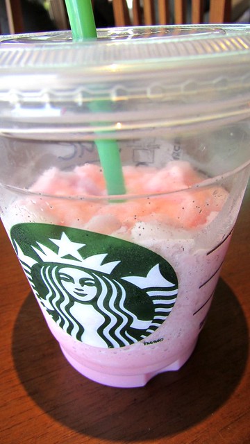 Starbucks Fan Flavors Frappuccinos: Cotton Candy