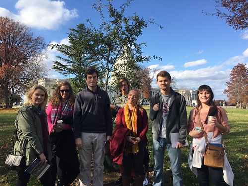 Auburn students in front of a Toomer's Oak descendant in Washington, D.C.
