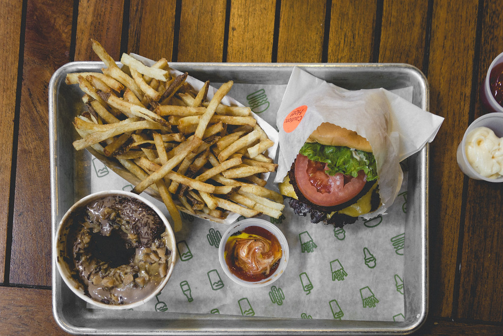 shake-shack-had-shake-shack-in-new-york-one-of-the-many-w-flickr