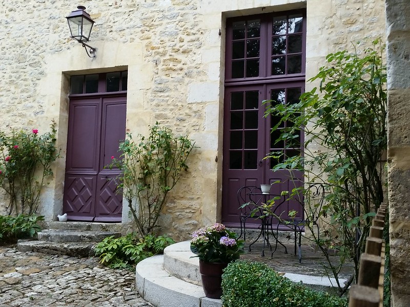 courtyard purple trim