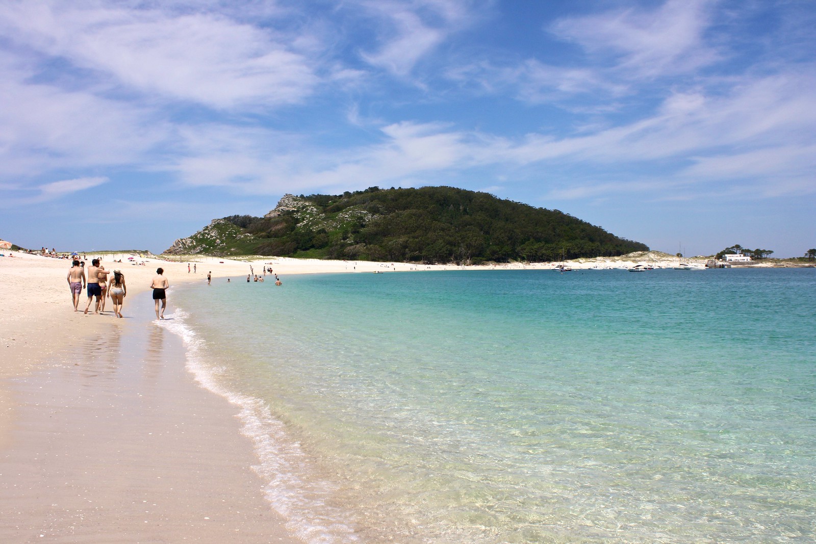 White sands beach and turquoise waters on the Cíes Islands, Galicia, Spain