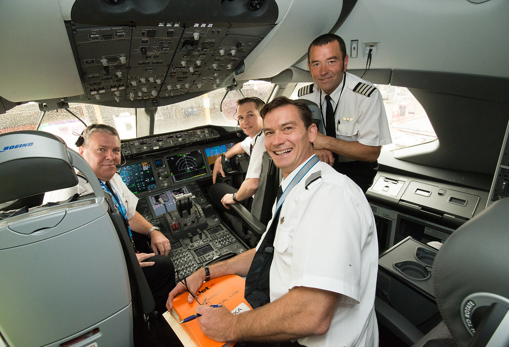 Do Airlines Sponsor Commercial Pilot Training?