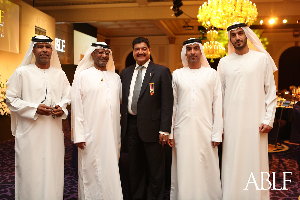 Aqeel Abdulla Madhi, CEO, NPCC, UAE representing Senaat (ABLF 2016 Presenting Partners) with Dr B.R. Shetty, Joint Chairman, NMC Healthcare and Founder & Chairman of UAE Exchange at the ABLF Awards 2016