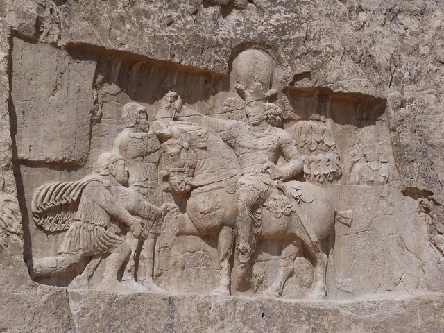 Relieve persa en Naqsh-e Rostam (Irán)