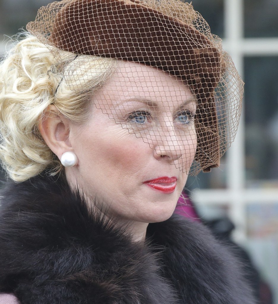 Liz Davies, wife of Noel Edmonds | Goodwood Revival 2013 | Flickr