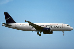 Syrianair A320-232 YK-AKC BCN 14/07/2001