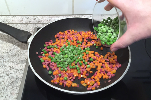 35 - Erbsen hinzufügen / Add peas