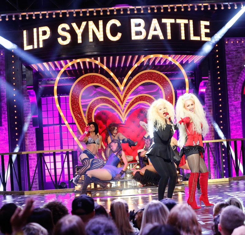 Christina Aguilera And Hayden Panettiere On Lip Sync Battle-  Resize