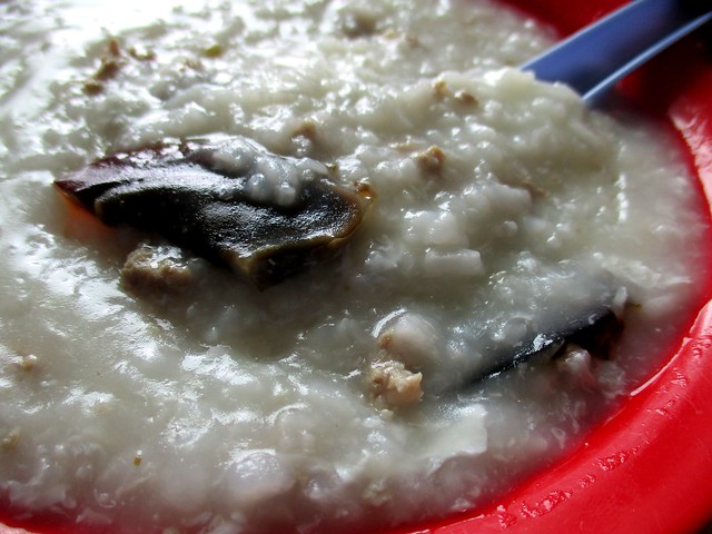 Jiali century egg meat porridge 1