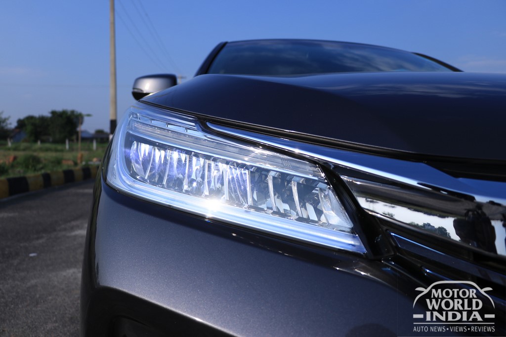Honda-Accord-Hybrid-Headlight (7)