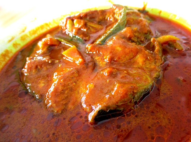 Sri Pelita, Causeway fish curry