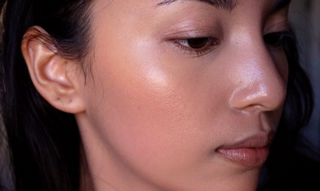 Soleil Tan de Chanel Bronzing Makeup Base nc42 skin review girlandvanity.com