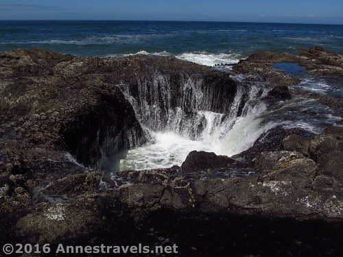 Thor's Well at Cape Perpetua about 30 minutes after high tide, Oregon