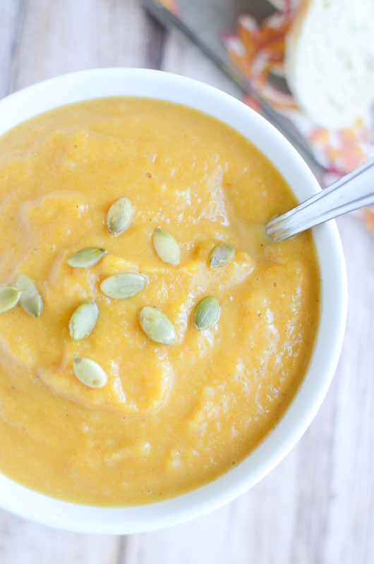 Butternut Squash and Apple Soup - this healthy and delicious soup is going to become your fall favorite! 