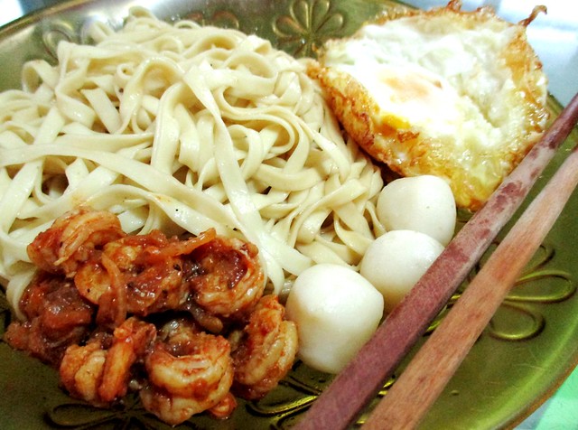 The Kitchen's kampua mee pok & sides