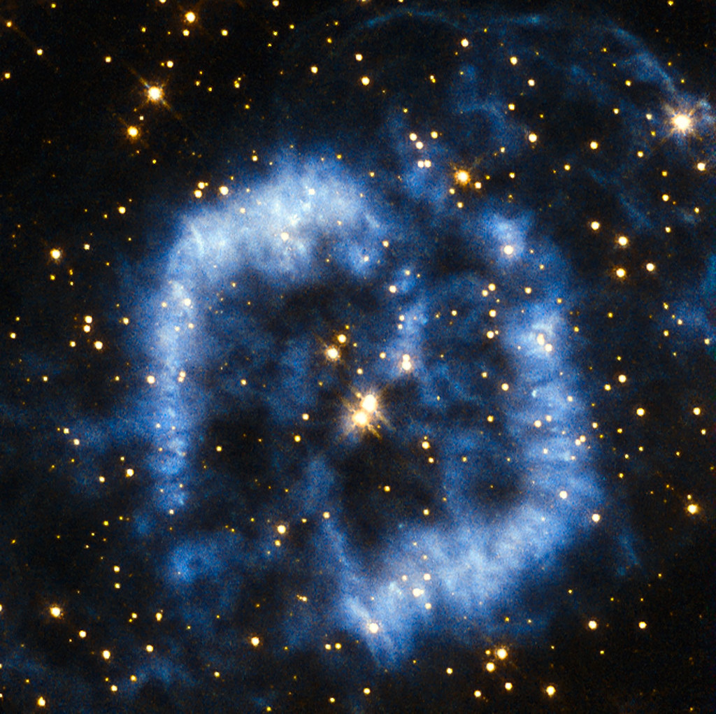 hubble sees an aging star wave goodbye this planetary