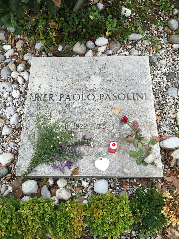 帕索里尼之墓
