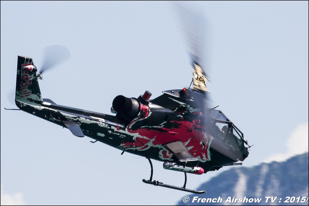 The Flying Bulls Bell AH-1 Cobra , Red Bull Bell AH1 Cobra Helicopter , N11FX , Sankt Wolfgang / St Wolfgang : Austria , scalaria air challenge 2015, Meeting Aerien 2015