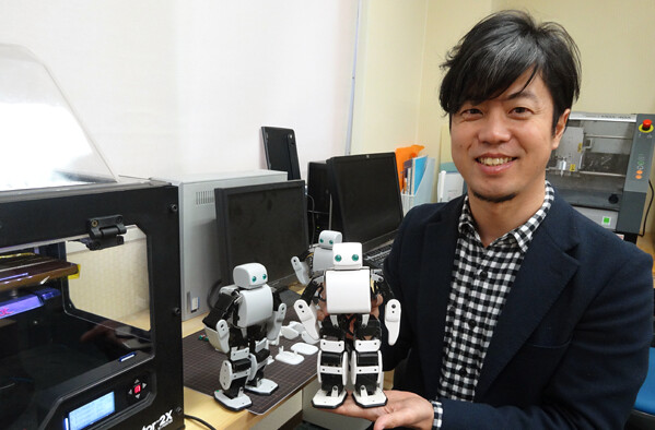 PLEN2: billed as the world's first print open source robots