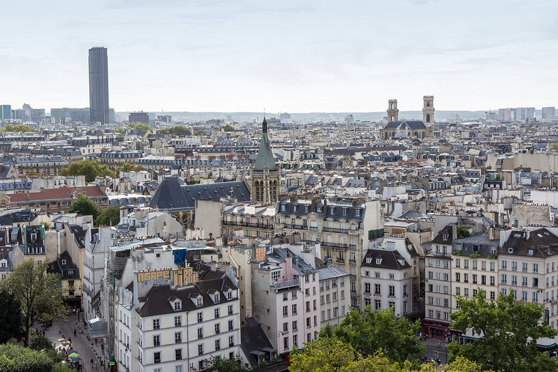 Порте сен дени. Улица сен-Дени в Париже. Сен Дени Париж сверху. Улица сен Дени в Париже фото.