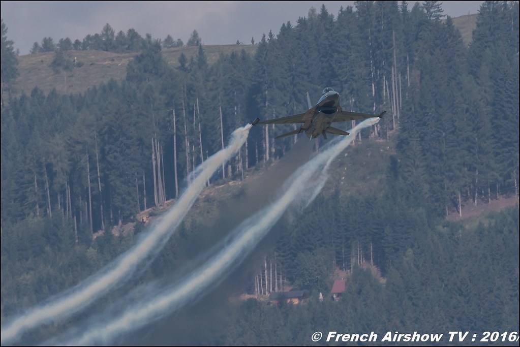 Belgian Air Force F-16 Solo Display ,airpower zeltweg 2016 , AIRPOWER16 - Österreichs Airshow , Steiermark , Austria, Canon Reflex , EOS System