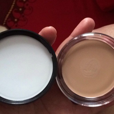 Concealer works very well highly recommended