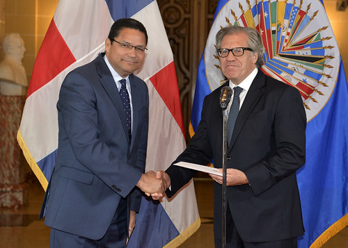 Nuevo representante de República Dominicana en la OEA presenta credenciales