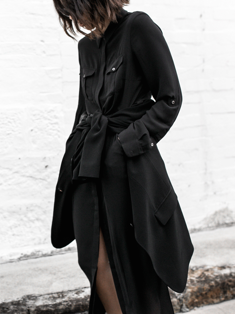 all black minimal outfit fashion blogger street style shirt dress Givenchy logo tote bag Celine sneakers modern legacy Karen Millen (10 of 16)