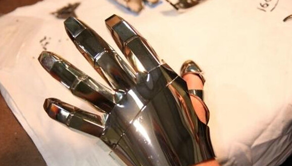 • Can having sex (?) iron man glove