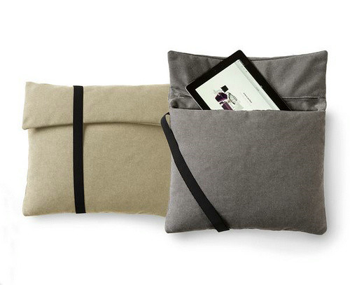 IPad storage pillows on the bed, iPad storage pillows, iPad storage