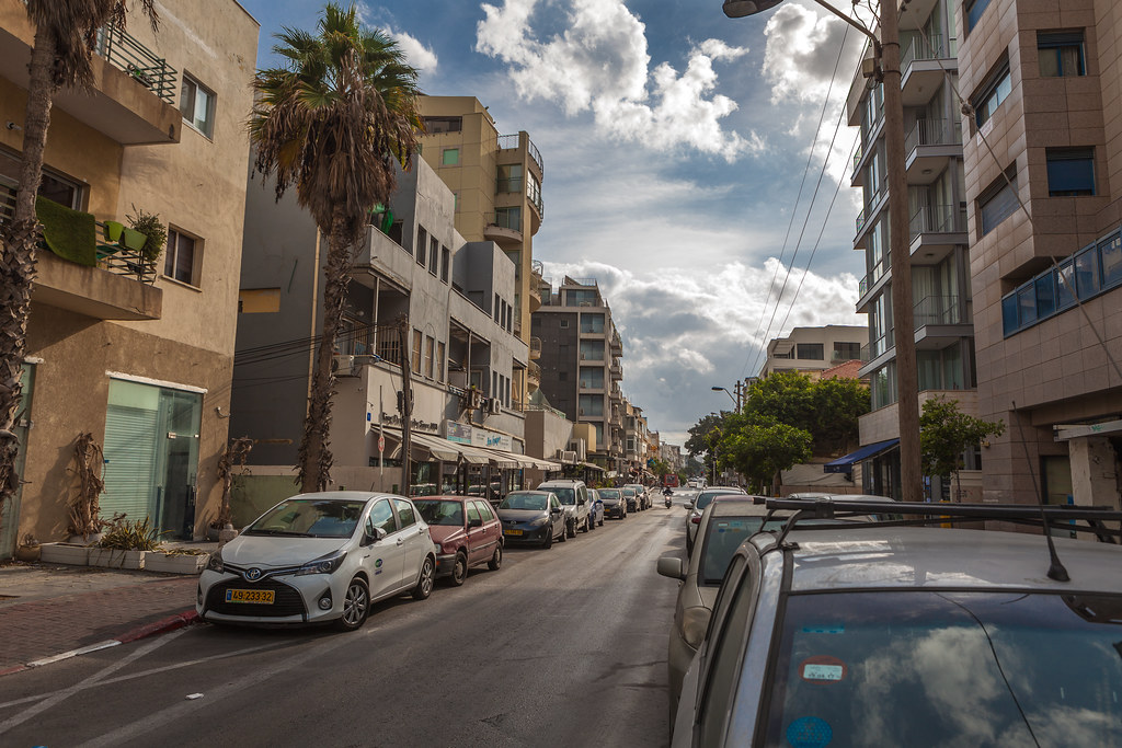 Tel Aviv Street Scene-9216