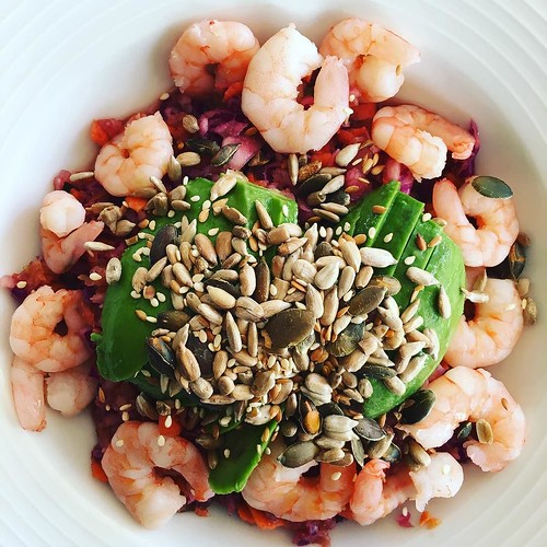 Asian inspired salad with prawns, avocado & toasted seeds. A bit in love with all tamarind everything at the moment.