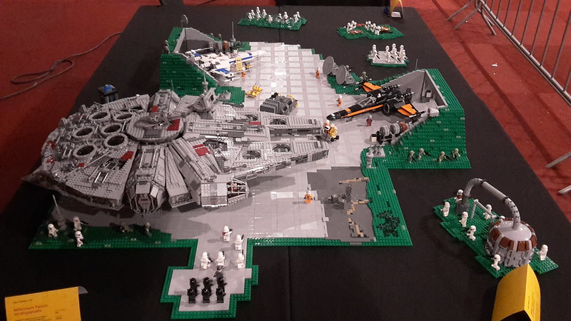 MOC] Episode 7 Falcon landing site LEGO Star Wars - Eurobricks