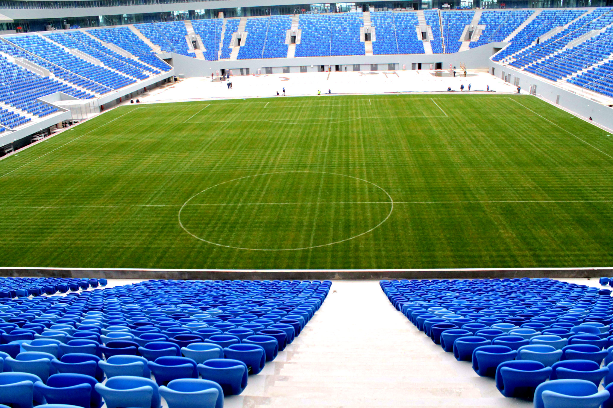 На каком стадионе играет зенит. Стадион Санкт-Петербург выкатное поле. Зенит Арена выкатное поле. Выкатное поле стадиона Зенит.
