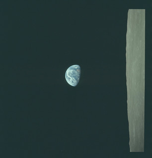 La terre depuis l'orbite de la lune