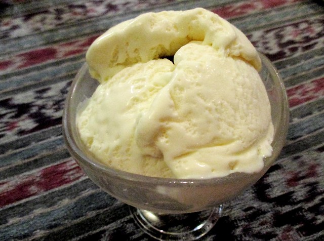 Payung Cafe durian ice cream 1