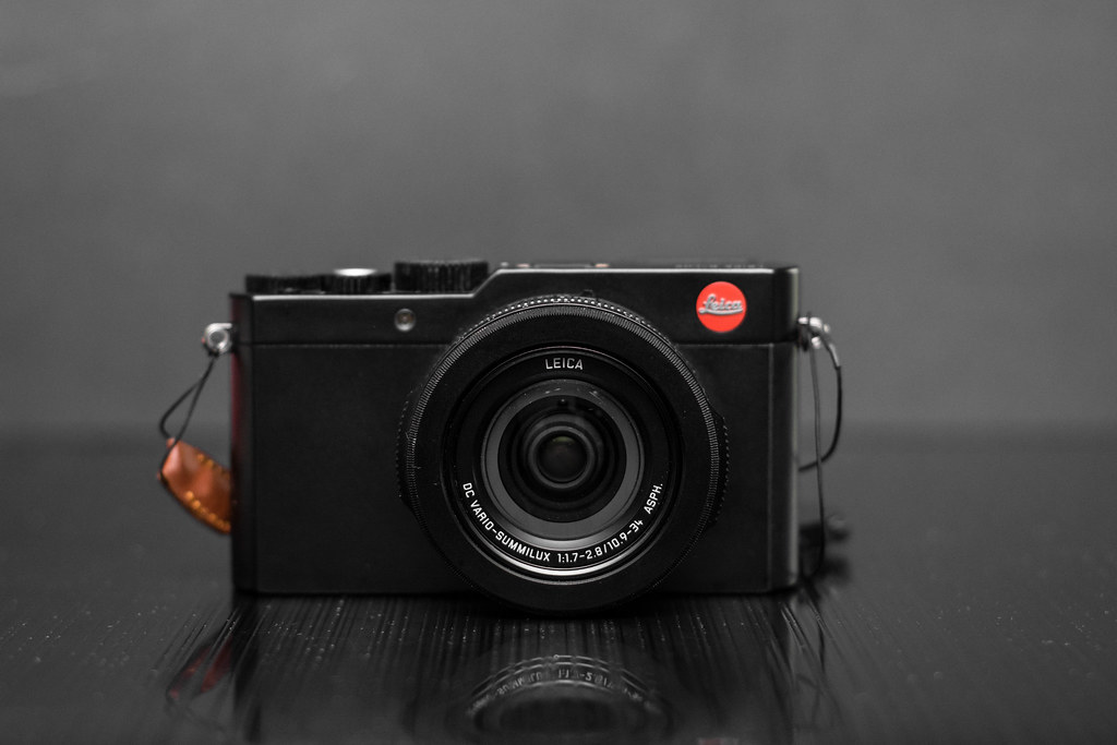 Leica D-Lux (Typ 109) Digital Camera (Black)