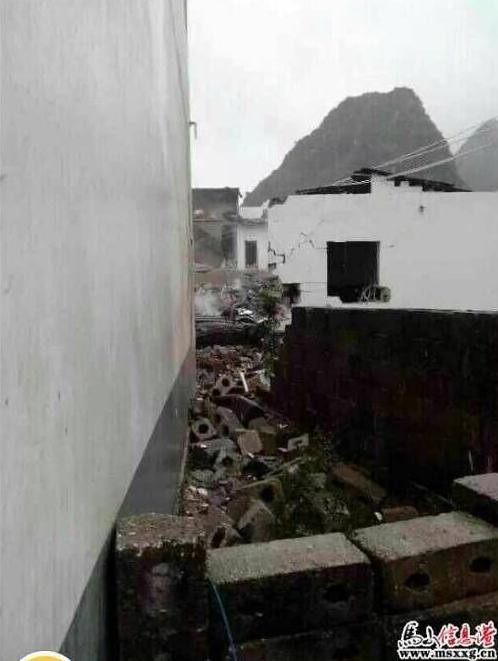 Nanning explosion collapsed the building has 4 dead official: owner of smuggling explosives trigger