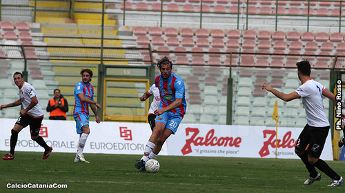 Gianvito Plasmati, qui in azione contro il Messina, unico doppio ex di turno