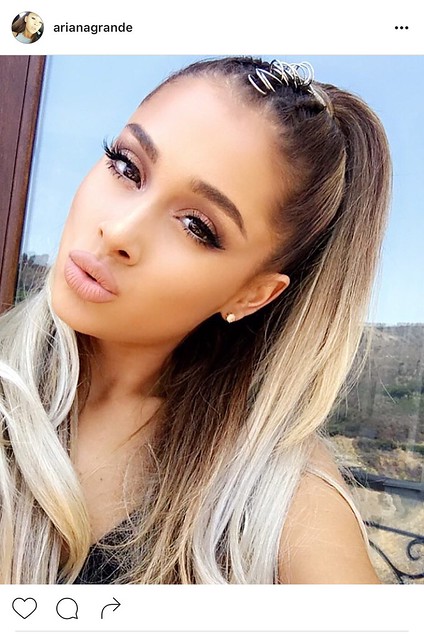 Ariana Grande Selfie Instagram