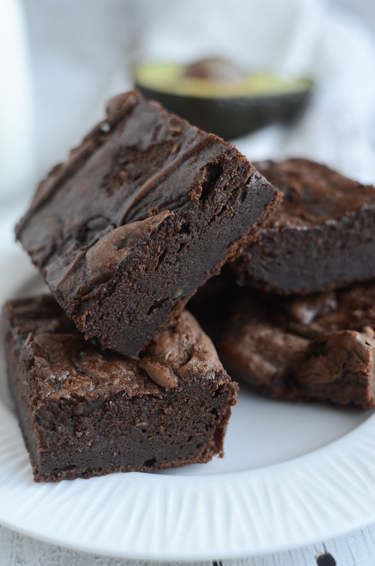 Avocado Brownies - fudgy and delicious brownies made with absolutely no butter or oil! You won't believe how delicious these brownies are!